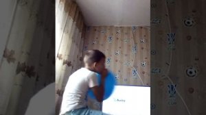 Лопнул огромный шарик