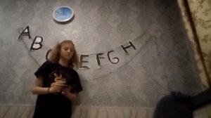 украсила комнату в стиле очень странных дел 😧