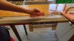 Вязальная машина Silver Reed LK 100 начало вязания образца