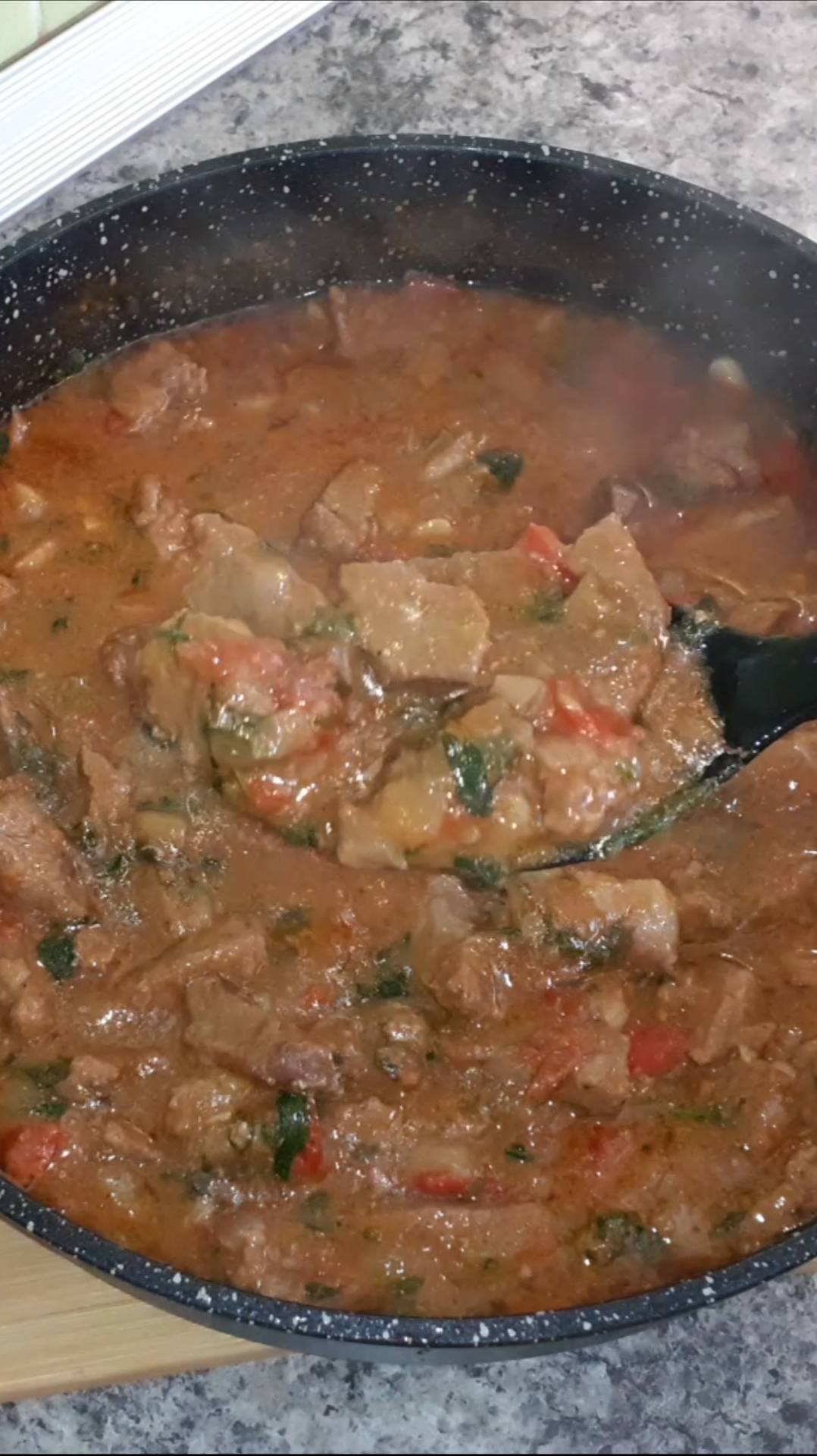 Чашушули Блюдо Грузинской кухни из говядины, овощей и томатного соуса. Рецепт вкусного ужина. смотреть онлайн