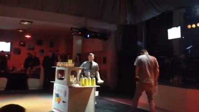 Бармен-шоу. Команда Improflair. День бармена 2015. смотреть онлайн
