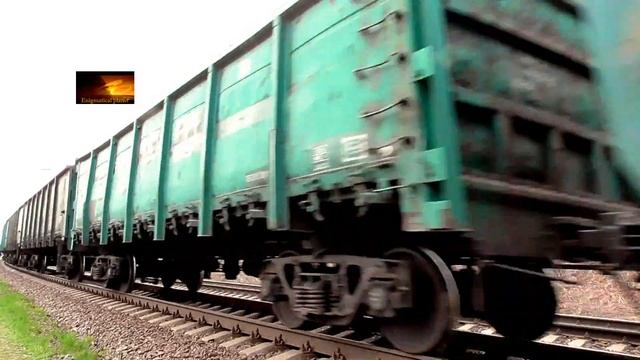 ВЛ80К-095 с грузовым поездом смотреть онлайн