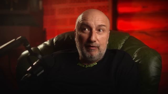 Твой начальник любит стукачей больше, чем тебя ! Как вычислить доносчика в коллективе ?! смотреть онлайн