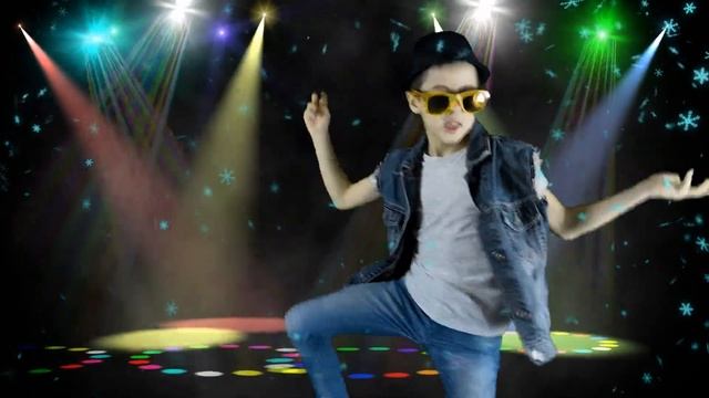 Даниил жгет под Лобаду - Супер Стар | Хорошие Дети смотреть онлайн