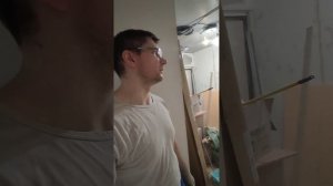 Обои отошли вместе со штукатуркой #обои #ремонткварти?