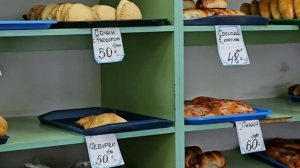 Сестра жадина, не приглашает меня в гости. Кто-то укусил, надеюсь не клещ...