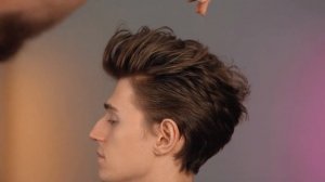 КАК УКЛАДЫВАТЬ ВОЛОСЫ? МУЖСКАЯ СТРИЖКА НАЗАД