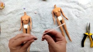 Как починить поломанную шею у Барби-запаять или склеи?