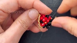 Ожерелье из бисера в виде Божьей Коровки  от  Sonysree Creations Beading