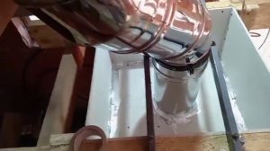 Дымоход попадает на балку/стропилу.Балку спилить,стро