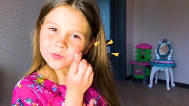 ДИАНА ДЕЛАЕТ МАКИЯЖ и наряжается в платья смотреть онлайн