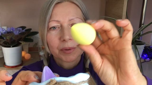 АСМР Твоя тётя самая нежная.Сделаю макияж . Тихий голо?