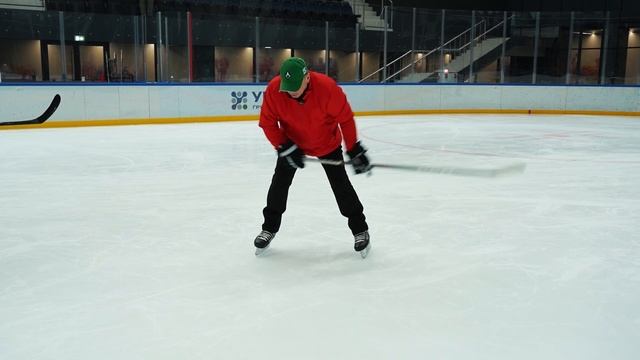 Как научиться ПРАВИЛЬНО БРОСАТЬ ШАЙБУ в ХОККЕЕ? Упраж?