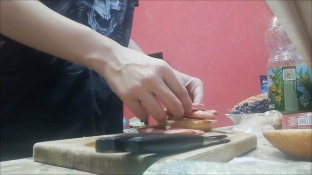 Своими руками БУРГЕР! ⭐НОВАЯ РУБРИКА⭐ смотреть онлайн