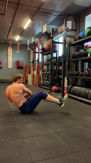 Русские скручивания без отягощения/ Bodyweight Russian Twist смотреть онлайн