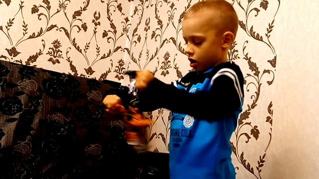 Макс и его любимые игрушки