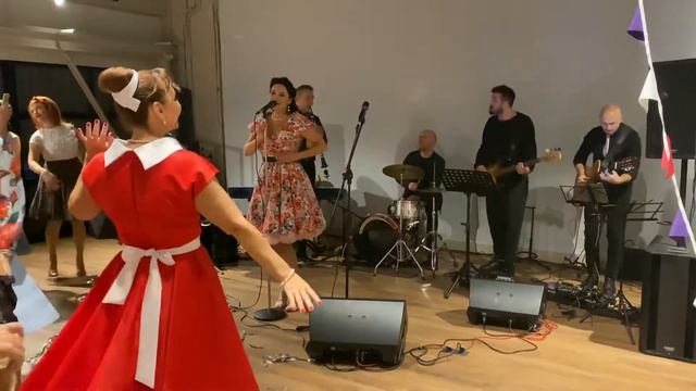 Катя Котёночкина - Оттепель смотреть онлайн