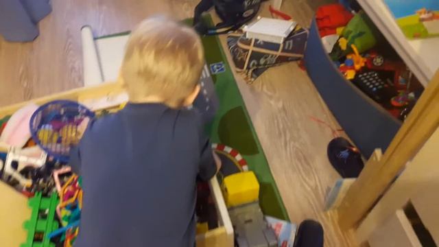 Мак Макс ремонтируем грузовик макуина смотреть онлайн