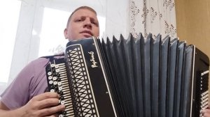 Матушка на баяне