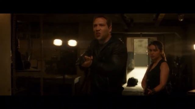 Сара Коннор и Кайл Риз против Джона Коннора / Терминатор Генезис (2015) смотреть онлайн