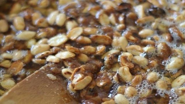 Карамельное печенье с арахисом