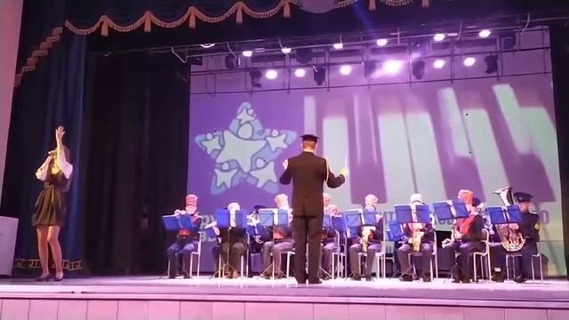 Мальчишки - кадеты - исп. детский оркестр "Виват", солистка Погодина Каролина. смотреть онлайн