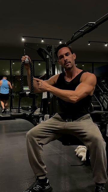 Exercises for a 3D back ✅