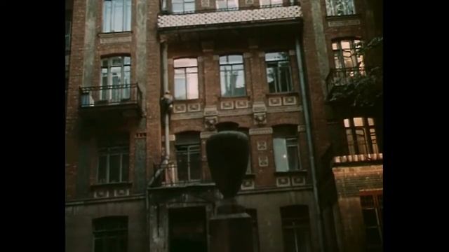 Ямакаси: Новые самураи, 2001. (паркур) Колье Шарлотты, 1984. смотреть онлайн