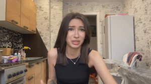 Я идиот 2 / Отрезала свои длинные волосы сама себе