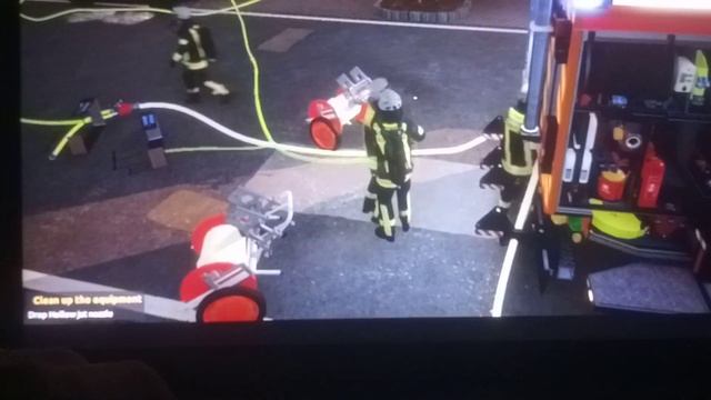 экстренный вызов 112 пожар тушим машина,склад #1 смотреть онлайн