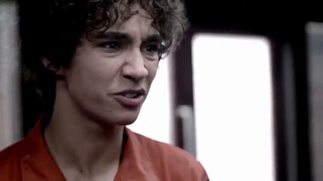 Нейтан / Отбросы - Больной ублюдок!