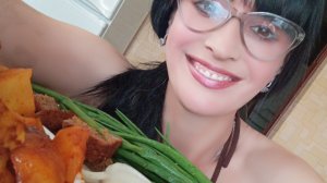 МУКБАНГ/СКУМБРИЯ С КАРТОШКОЙ В Медовом го горчичном соусе