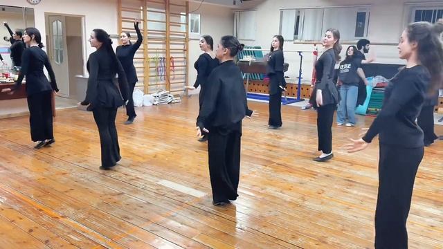 Закуп продуктов в магазине Метро .Выступление Айлин . ? смотреть онлайн