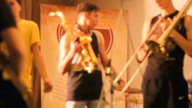 МАНИФЕСТ - Мне бы в небо (cover "Ленинград") / live @ Клуб №19 - 2015/09/26 смотреть онлайн