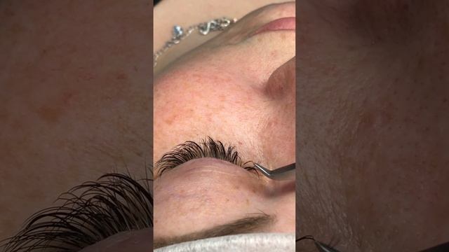 Как делать коррекцию ресниц/ Наращивание ресниц КОРРЕ смотреть онлайн