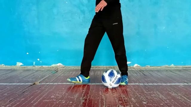 4 ЛЕГКИХ способов ПОДНЯТЬ МЯЧ для начинающих | [Фликапы]