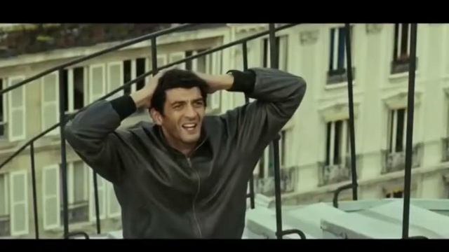 (Та самая катка когда наконец-то выиграл у Антона) отрывок из фильма Seuls two (2008) смотреть онлайн