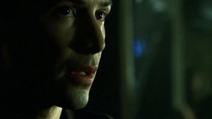 Первая встреча Тринити и Нео в клубе. Матрица (1999)