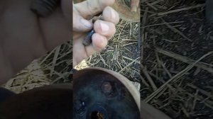 заклинило колесо на муравье оказалось болт от сварки ?