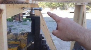 Станок для изготовления шпоночного паза.