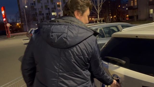 Влог из 🇩🇪/Обрезали волосы/Опять плачет/Обучение по? смотреть онлайн