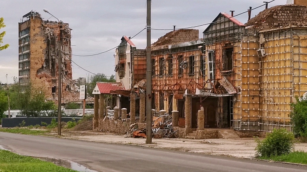 Мариуполь Что они сделали из Разрухи в новый город🕌 Восстановление и жизнь города сегодня смотреть онлайн