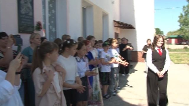 3_Последний звонок в ДХШ имени А В Картынова смотреть онлайн