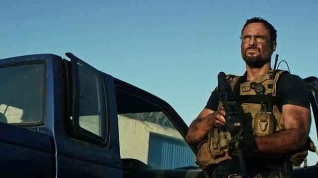 Кадры из фильма 13 часов: Тайные солдаты Бенгази смотреть онлайн