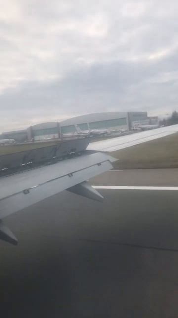 Самолёт совершил посадку удачно ! смотреть онлайн