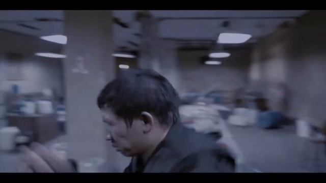 Бой из фильма Рейд (под музыку CJ - Whoopty) смотреть онлайн