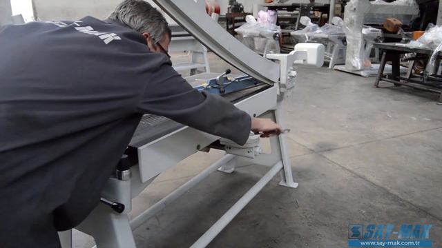 Гильотины сабельные Say Mak серии SGM P смотреть онлайн