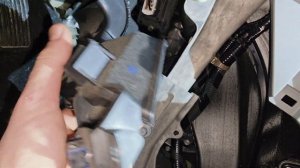 Чистим кондиционер HONDA PILOT с помощью Lubegard 96030 Kool-It Evaporator