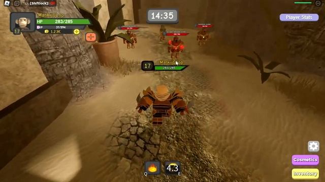 пробую играть в Dungeon Quest (dark Souls в роблоксе?)