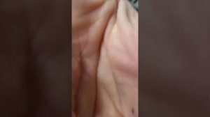 Как снять клипсы с капота